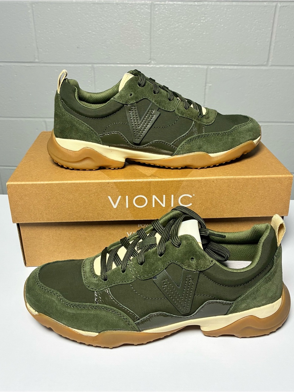 Vionic Walk Slim Glide Olive Moss Leather with Nylon Suede
